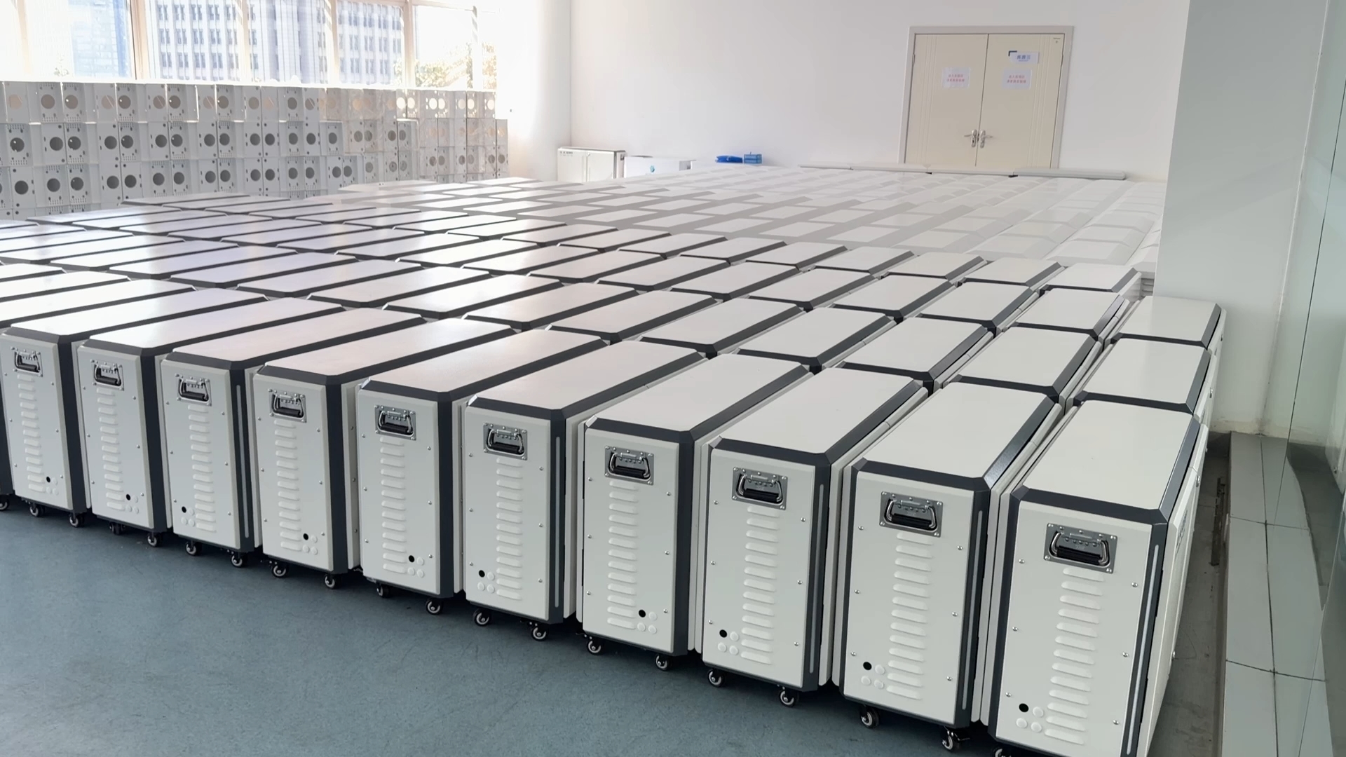 中聚医疗丨高原应急供氧加速推进，批量设备有序发运拉萨